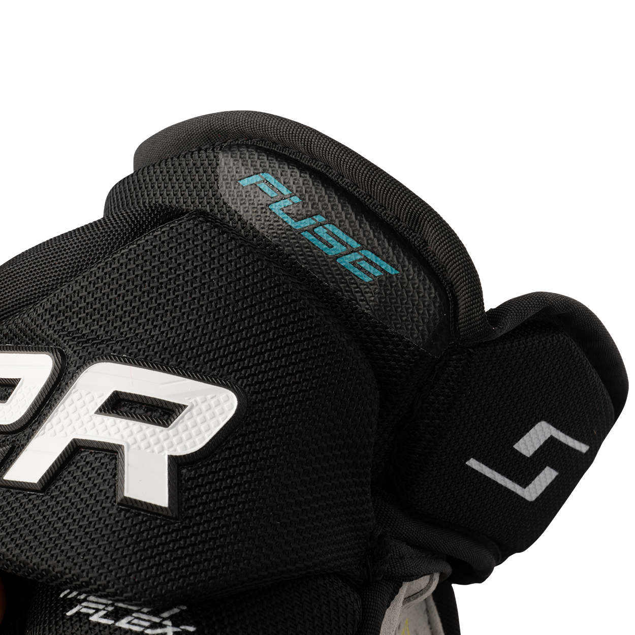 1067090_black-white bauer fuse